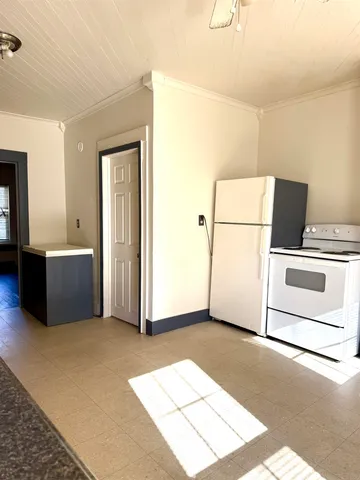 $279,500 | 56 Jefferson Road, Whitefield, NH 03598