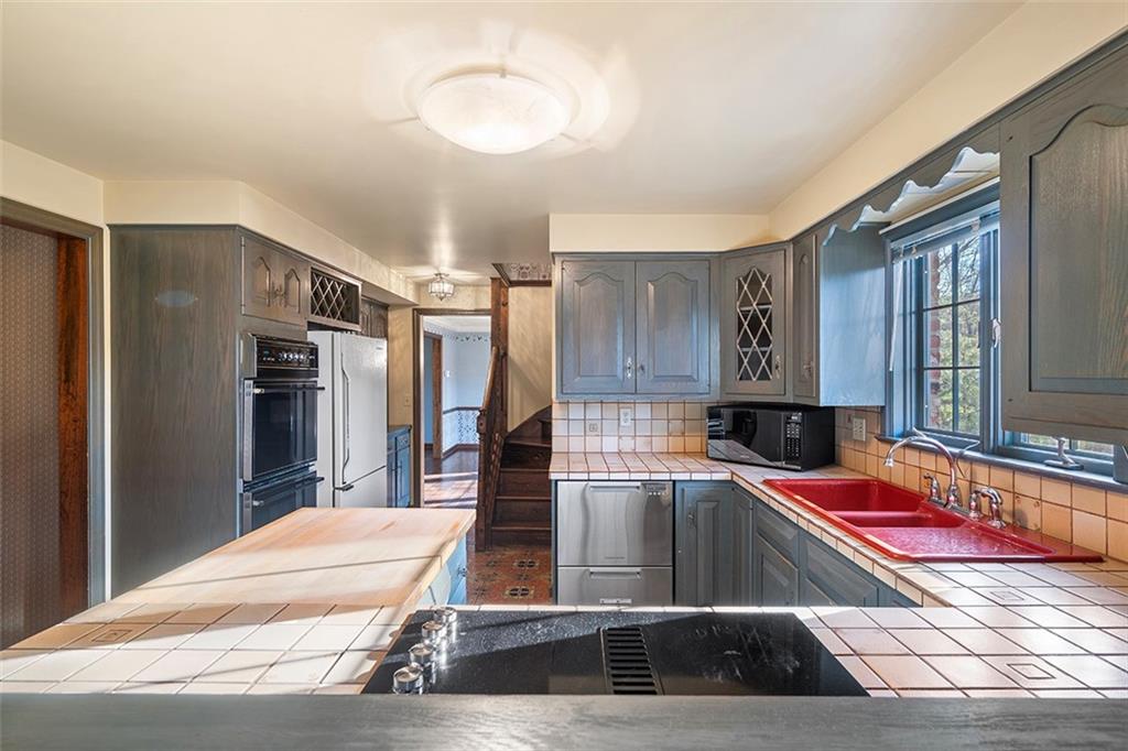 824 Flint Ridge Road Pittsburgh, PA 15243 - Photo 15 of 50 plenty of room for expansion