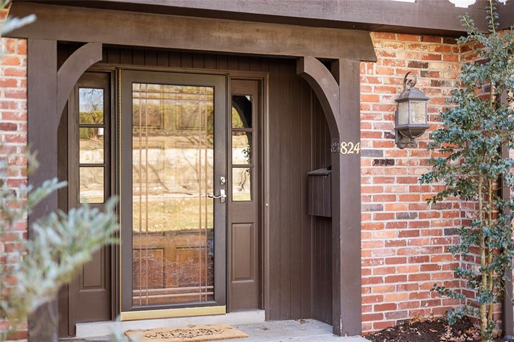 824 Flint Ridge Road Pittsburgh, PA 15243 - Photo 2 of 50