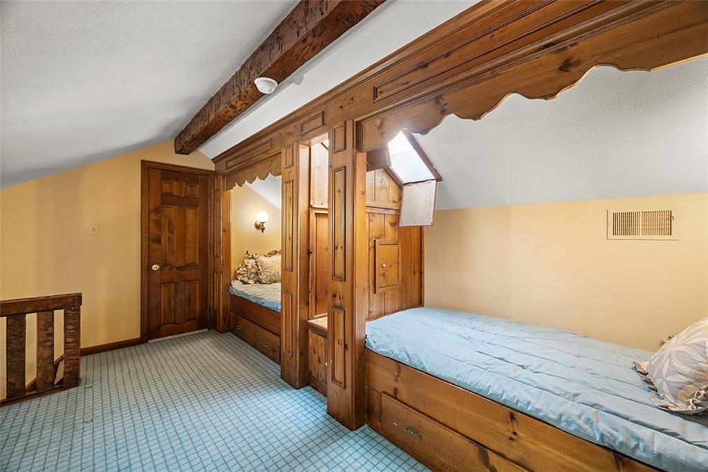 824 Flint Ridge Road Pittsburgh, PA 15243 - Photo 35 of 50 built-in bunks