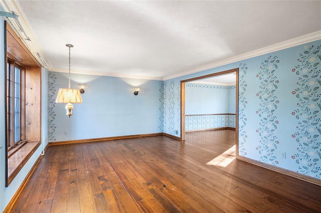 824 Flint Ridge Road Pittsburgh, PA 15243 - Photo 5 of 50 hand-stenciled details