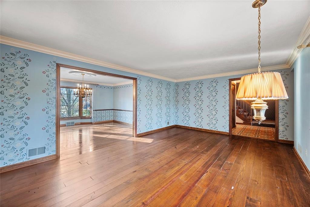 824 Flint Ridge Road Pittsburgh, PA 15243 - Photo 7 of 50