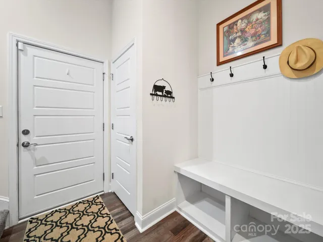 a room with a walk in closet