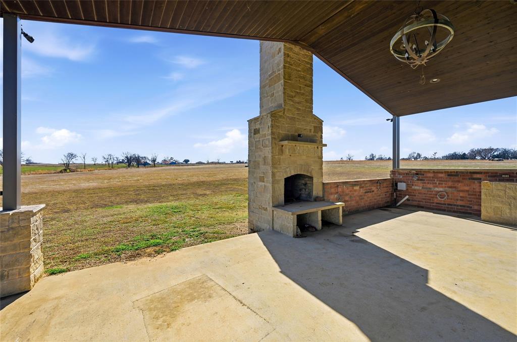 140 Turkey Farm Road Whitesboro, TX 76273 - Photo 2 of 38 a view of an ocean from a balcony