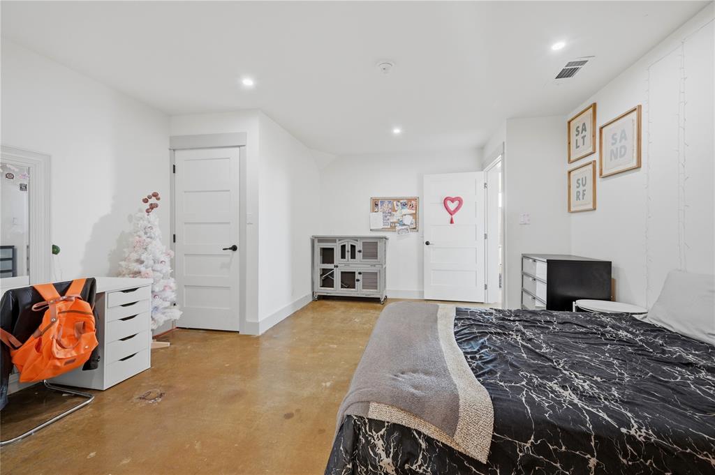 140 Turkey Farm Road Whitesboro, TX 76273 - Photo 24 of 38 a bedroom with a bed and a window