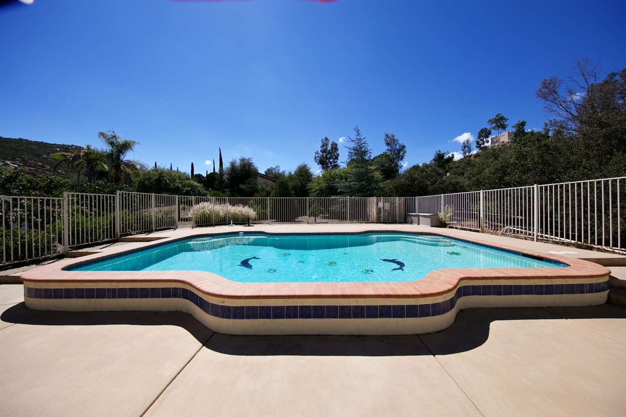 16212 Wikiup Road Ramona, CA 92065 - Photo 21 of 25 Salt Water Swimming pool
