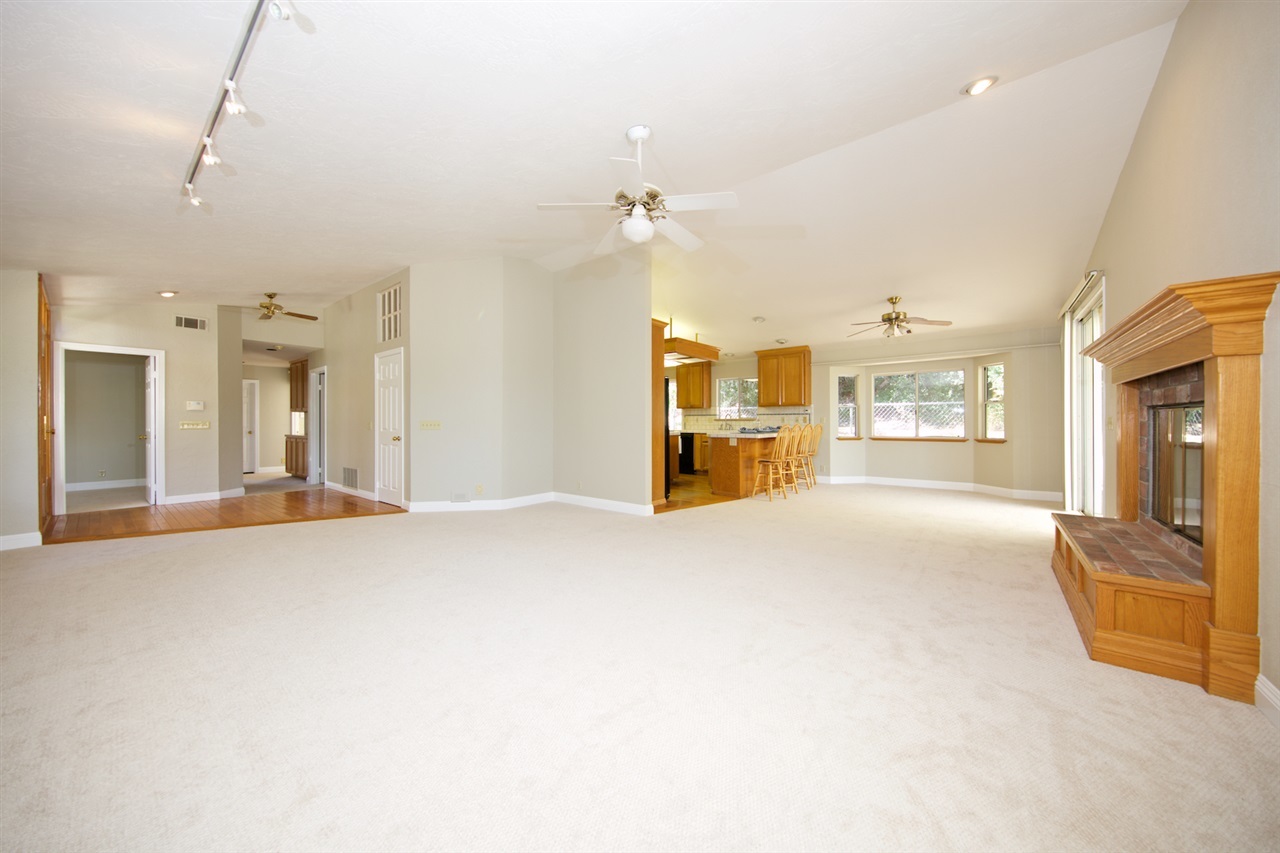 16212 Wikiup Road Ramona, CA 92065 - Photo 5 of 25 Gallery Image 5