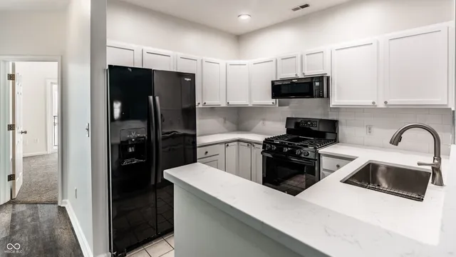 $259,900 | 6592 Reserve Drive, Indianapolis, IN 46220