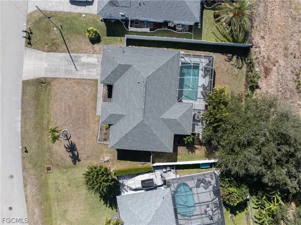 $2,300 | 2846 Southwest 25th Place, Cape Coral, FL 33914