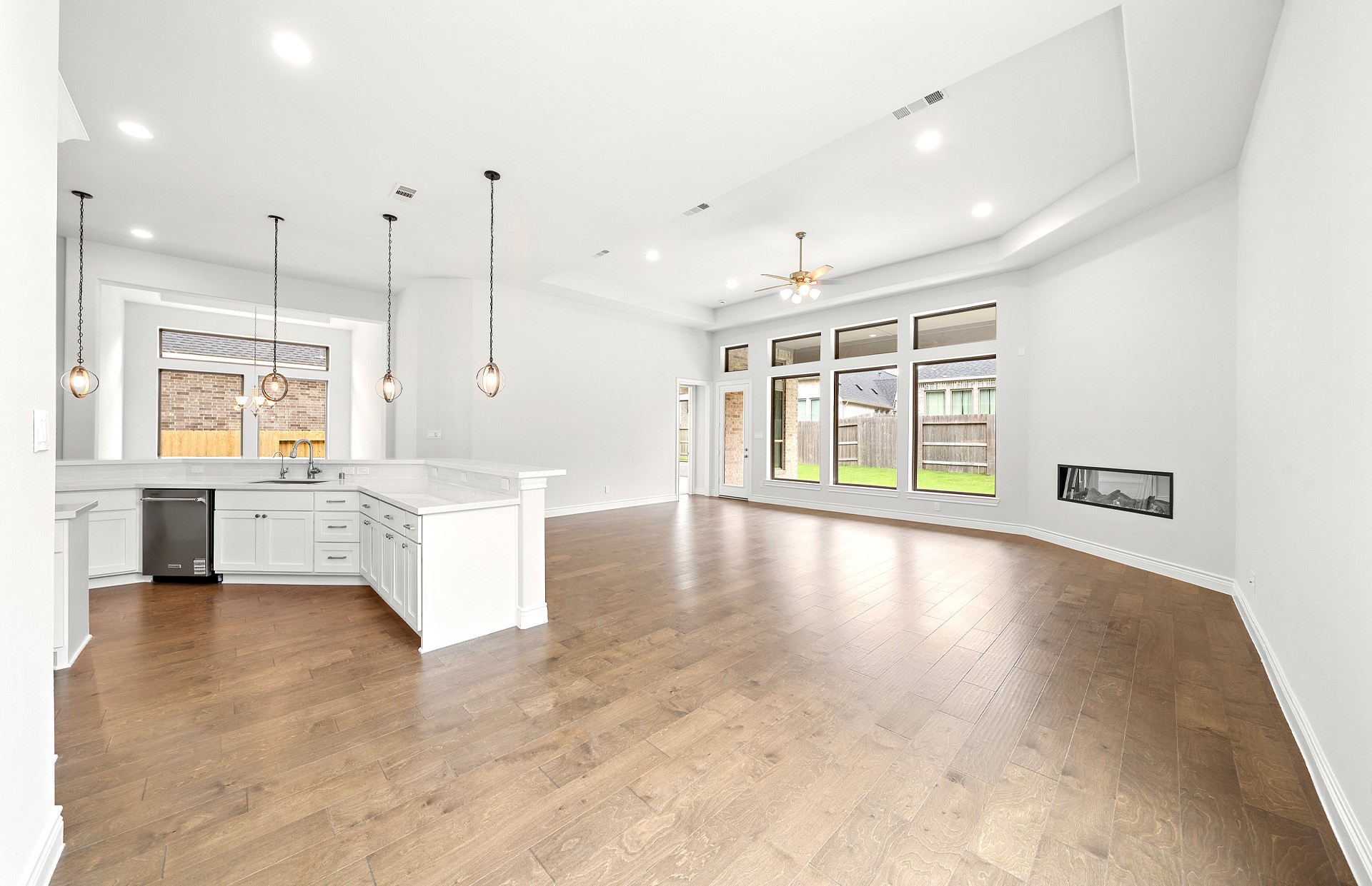 15265 Tree Swallow Court Magnolia, TX 77354 - Photo 19 of 43