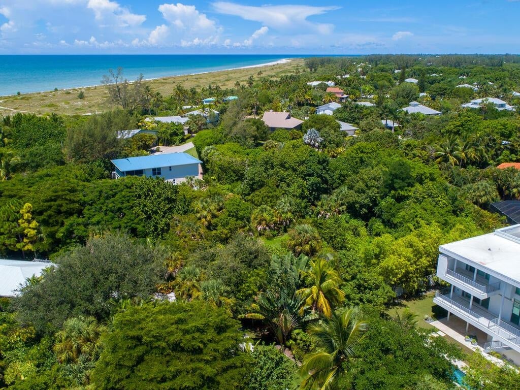 4636 Rue Royale Sanibel, FL 33957 - Photo 2 of 8 Gallery Image 2