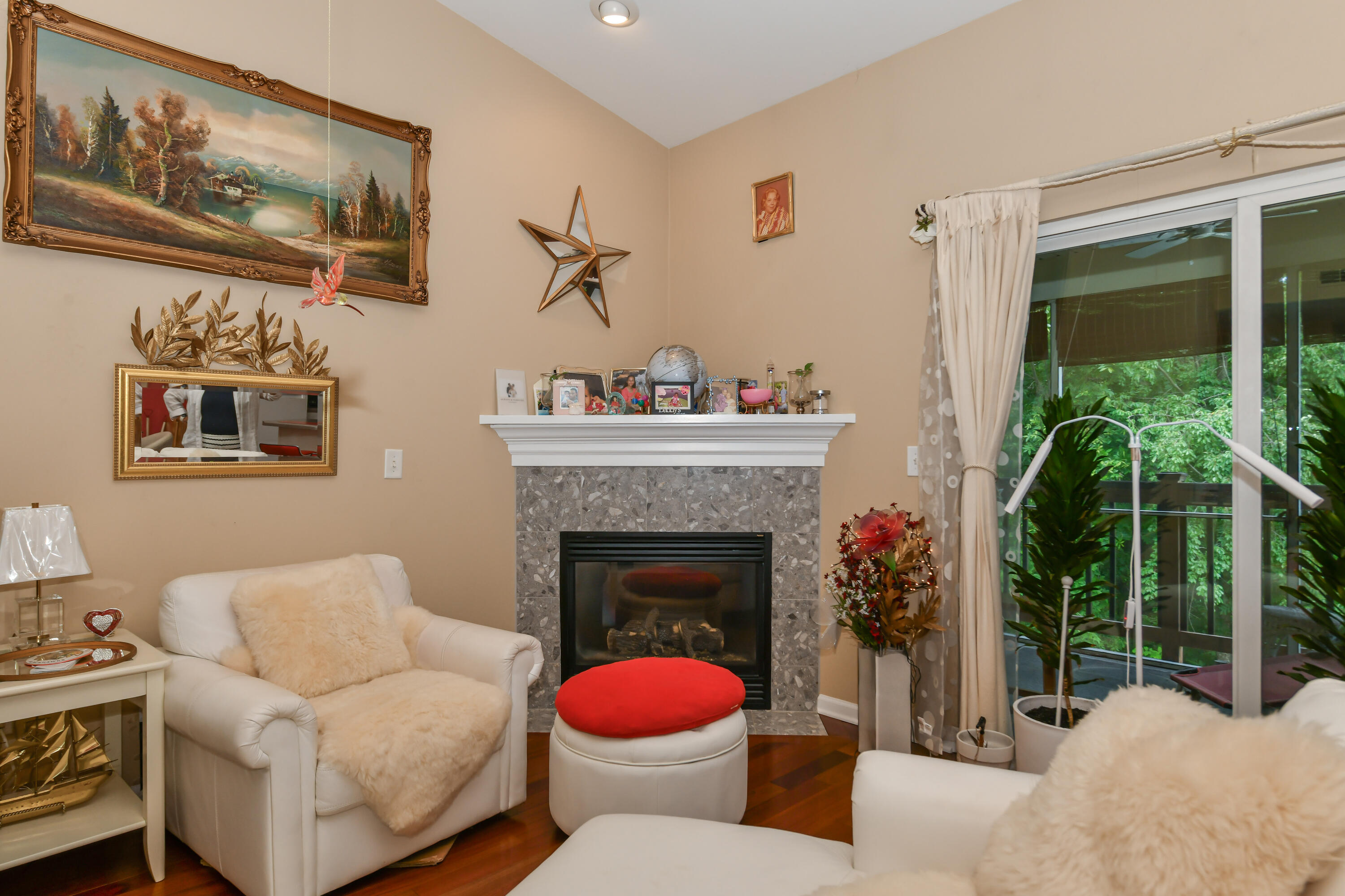91 Potawatomi Road, Unit J4 Williams Bay, WI 53191 - Photo 8 of 33 Fireplace