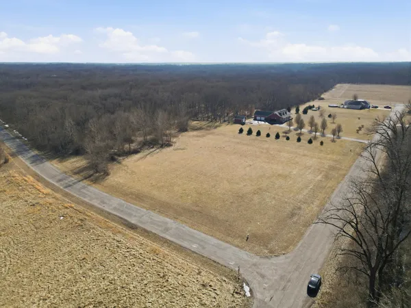 a view of sky view