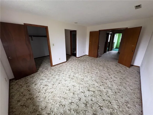 $209,900 | 1305 East 123rd Terrace, Unit B, Olathe, KS 66061