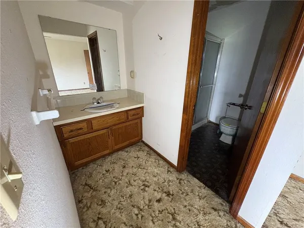 $199,000 | 1305 East 123rd Terrace, Unit B, Olathe, KS 66061