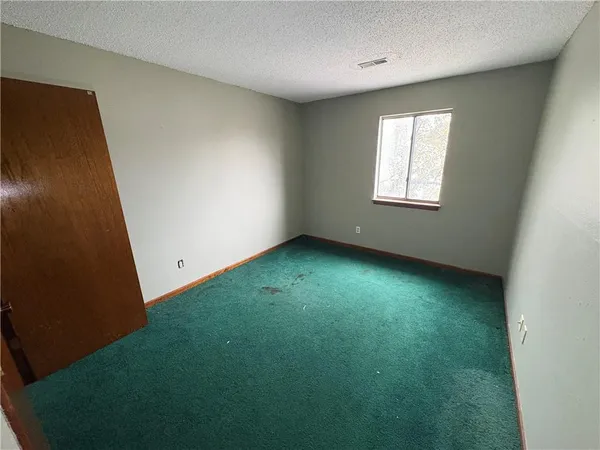 $199,000 | 1305 East 123rd Terrace, Unit B, Olathe, KS 66061