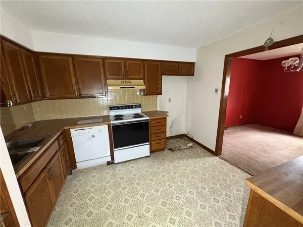 $199,000 | 1305 East 123rd Terrace, Unit B, Olathe, KS 66061