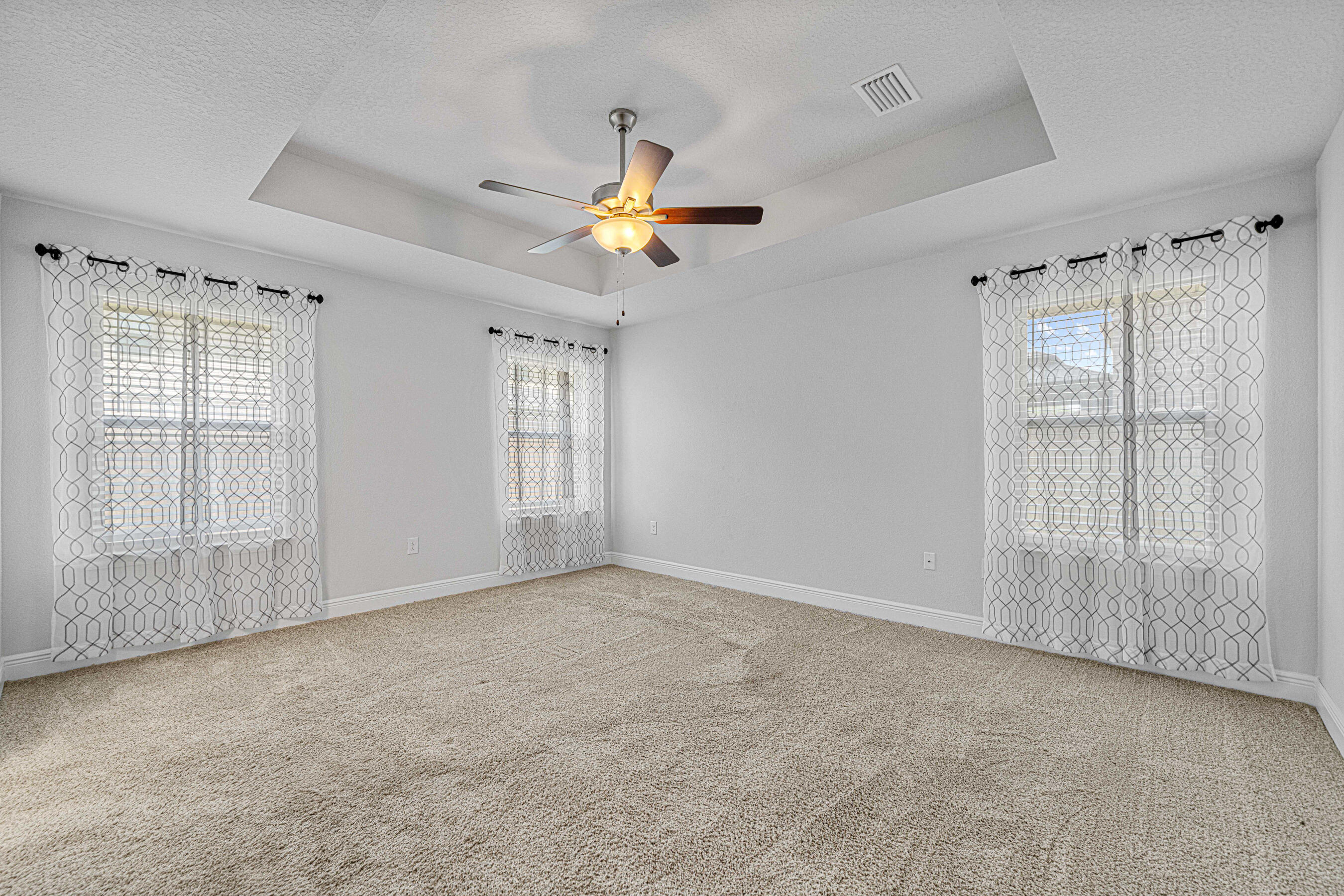 103 Ridgeway Circle Crestview, FL 32536 - Photo 19 of 33 a view of an empty room with a window