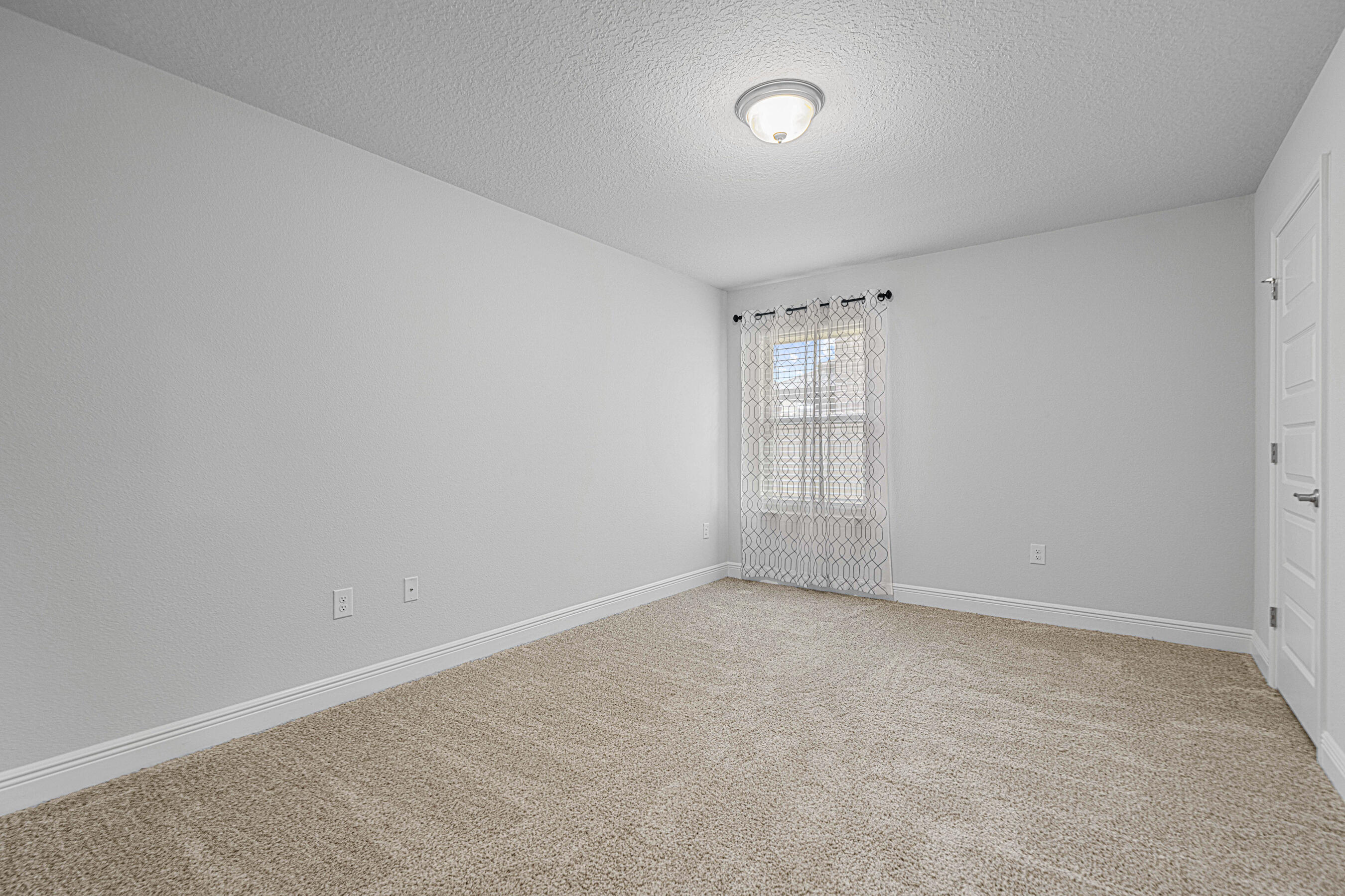 103 Ridgeway Circle Crestview, FL 32536 - Photo 31 of 33 a view of an empty room with a window