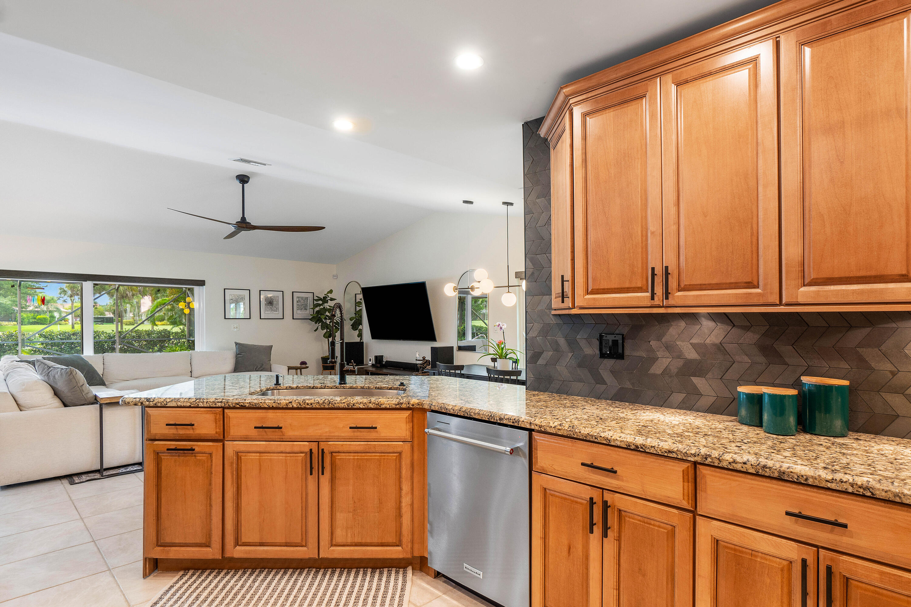 19985 Back 9 Drive Boca Raton, FL 33498 - Photo 11 of 47 Kitchen
