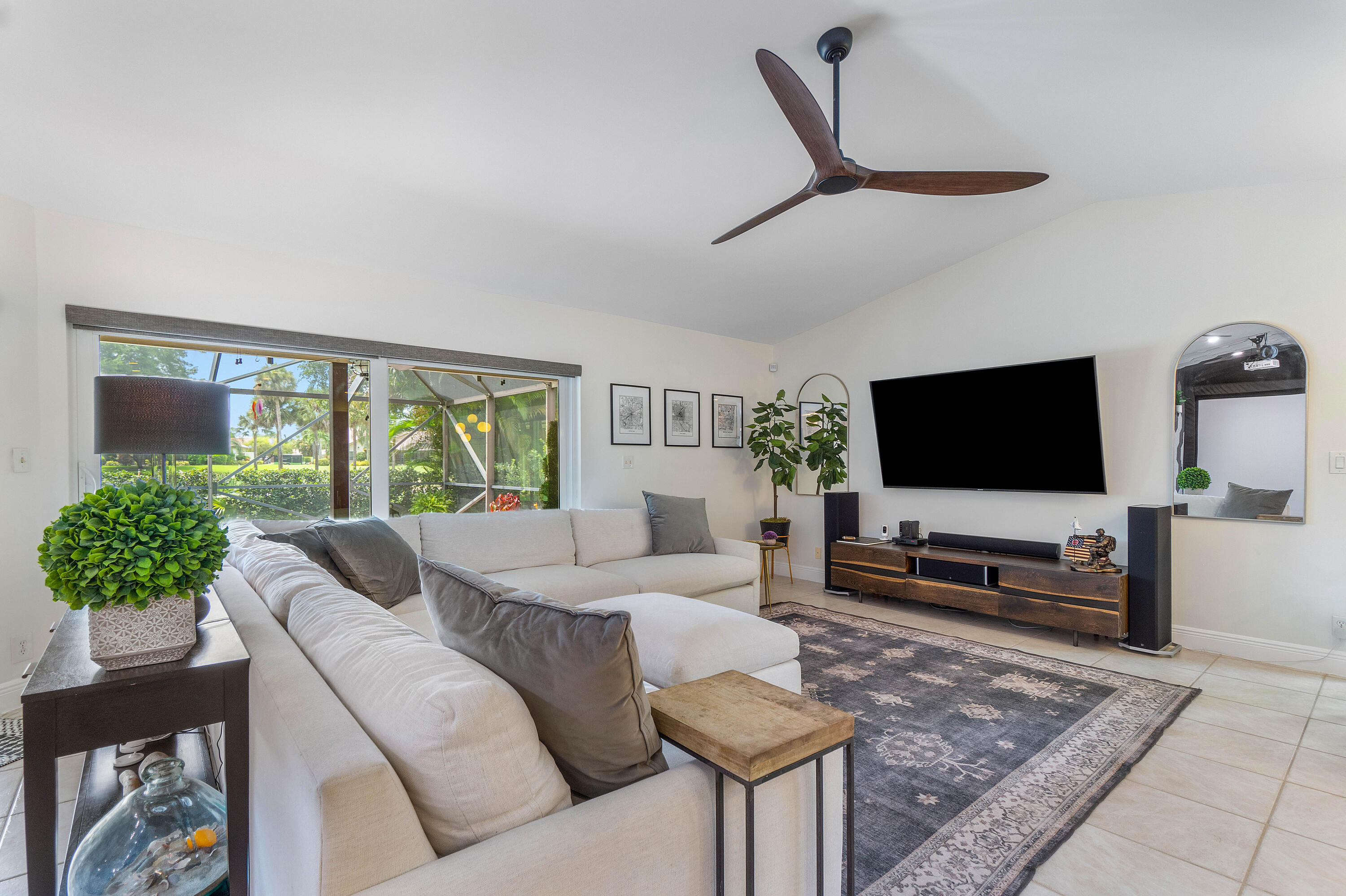 19985 Back 9 Drive Boca Raton, FL 33498 - Photo 6 of 47 Family room