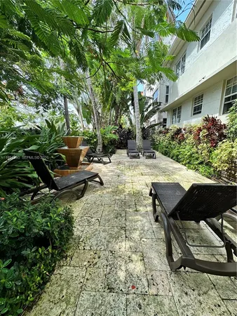 $2,200 | 1330 Drexel Avenue, Unit 105, Miami Beach, FL 33139