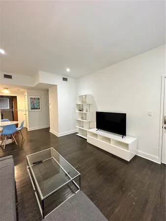 $2,200 | 1330 Drexel Avenue, Unit 105, Miami Beach, FL 33139
