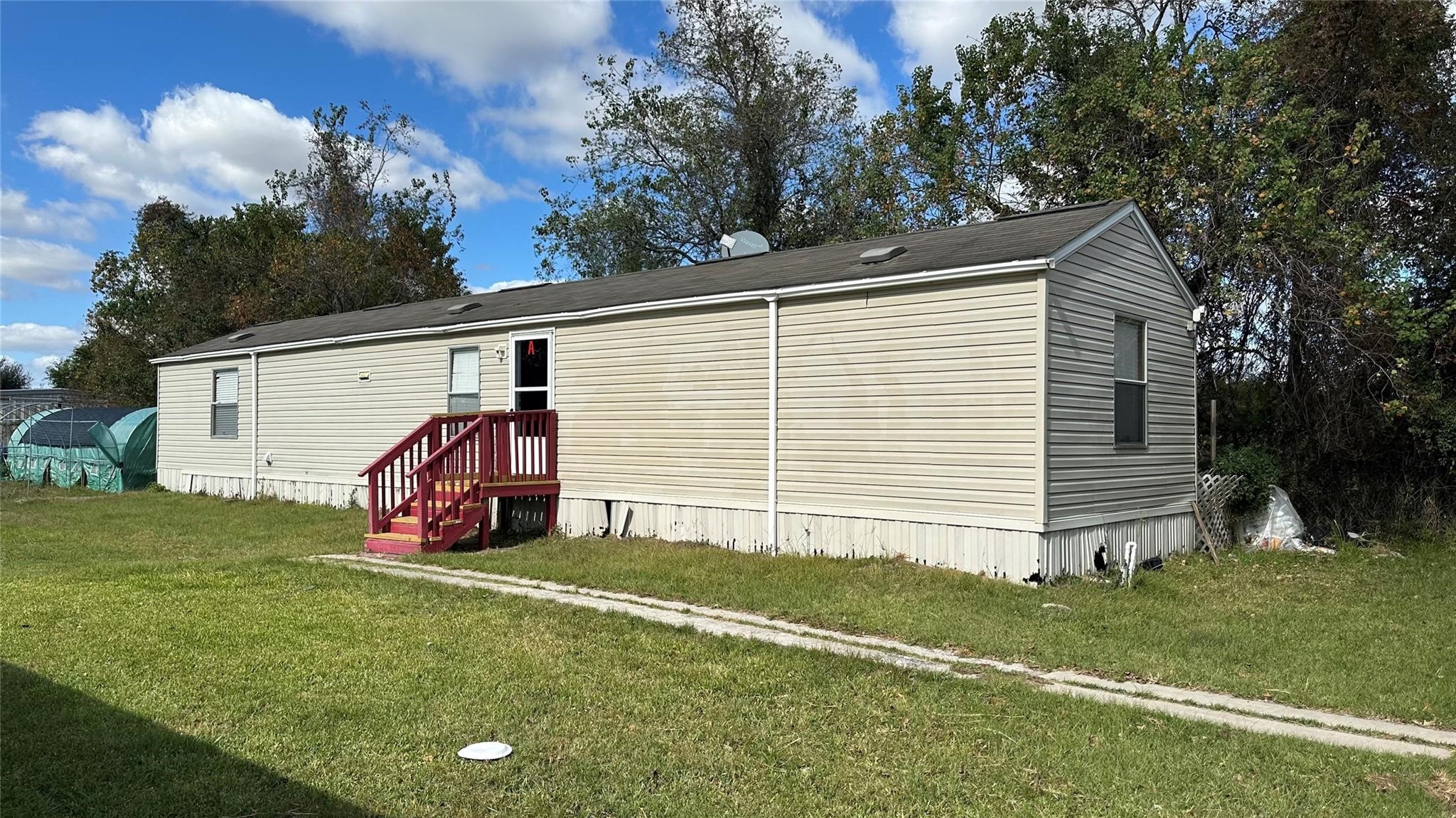 23430 Bauer Hockley Road Hockley, TX 77447 - Photo 2 of 10 a view of a back yard of the house