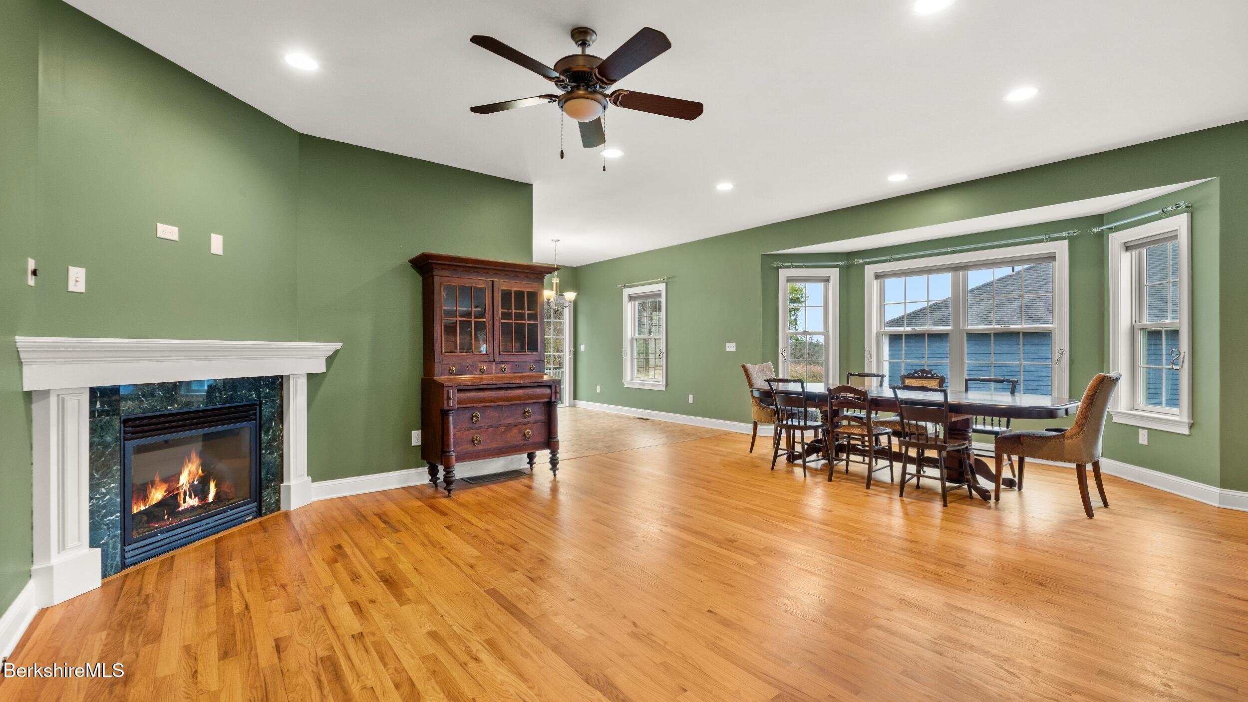 32 Aspen Way Pittsfield, MA 01201 - Photo 11 of 29 OPEN LIVING AND DINING ROOM