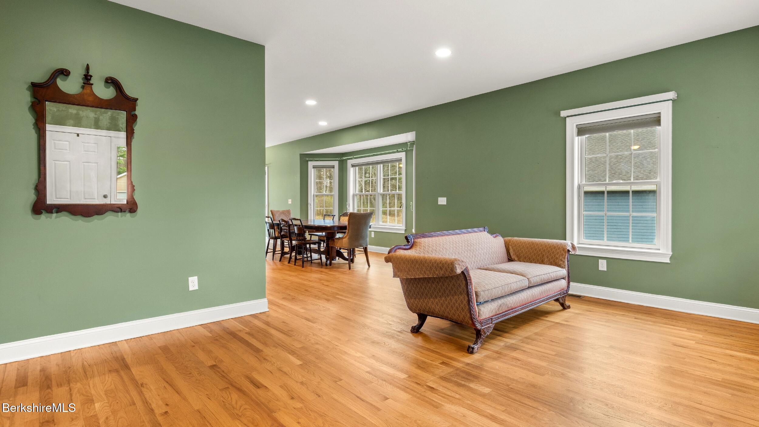 32 Aspen Way Pittsfield, MA 01201 - Photo 16 of 29 FRONT SITTING ROOM