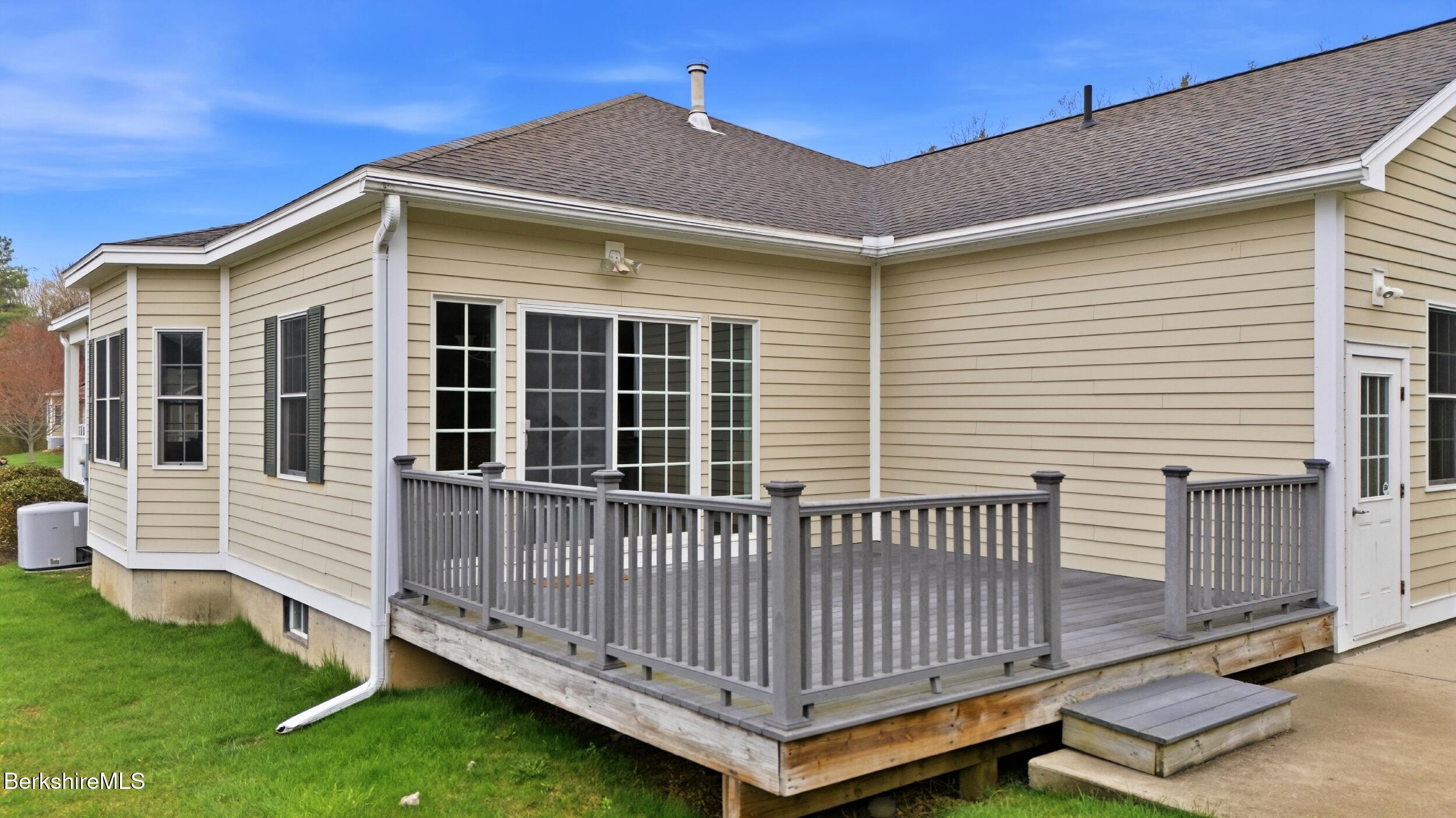 32 Aspen Way Pittsfield, MA 01201 - Photo 4 of 29 EXTERIOR - DECK IN BACK