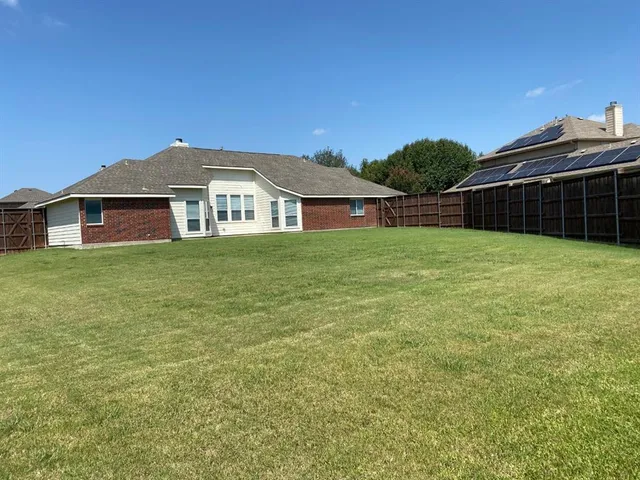 $2,350 | 1708 Warm Springs Drive, Allen, TX 75002