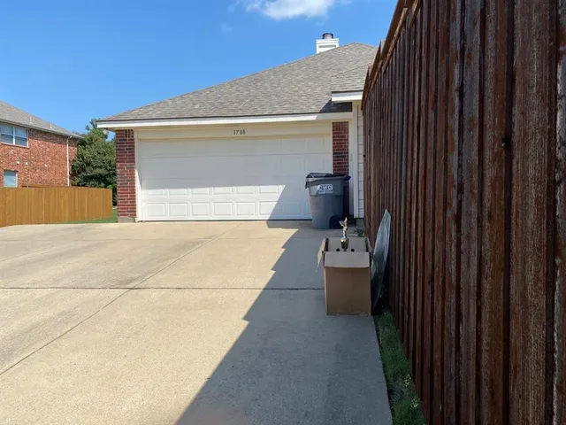 $2,350 | 1708 Warm Springs Drive, Allen, TX 75002
