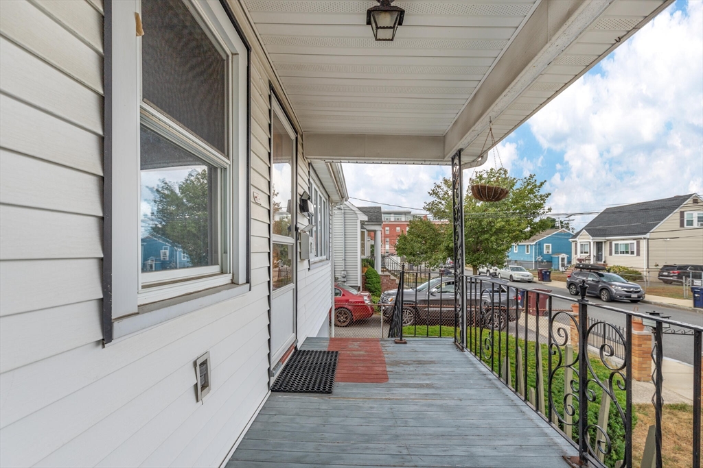 17 Albert Park Everett, MA 02149 - Photo 5 of 40