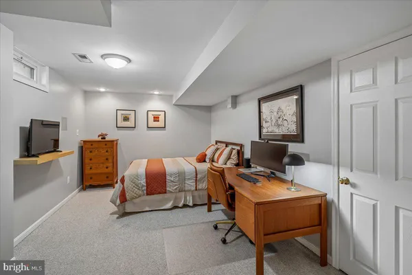 $4,000 | 4400 Loganberry Lane, Dumfries, VA 22025