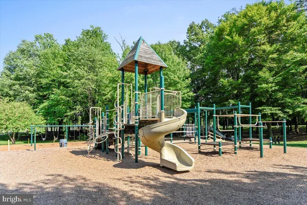 $4,000 | 4400 Loganberry Lane, Dumfries, VA 22025