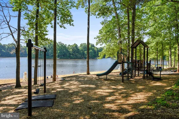 $4,000 | 4400 Loganberry Lane, Dumfries, VA 22025