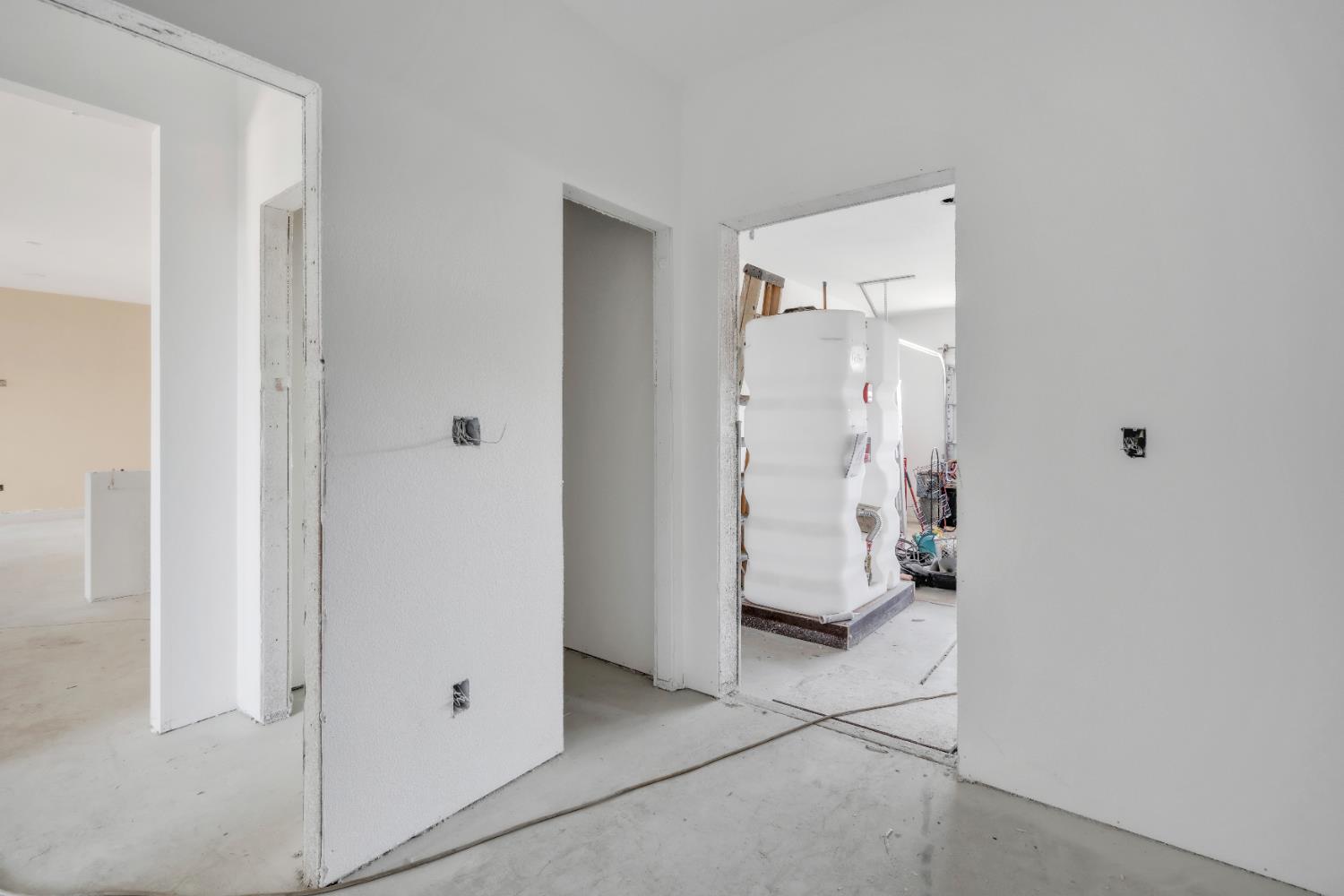 4688 Pacific Avenue Olivehurst, CA 95961 - Photo 20 of 91 a view of water heater room with windows