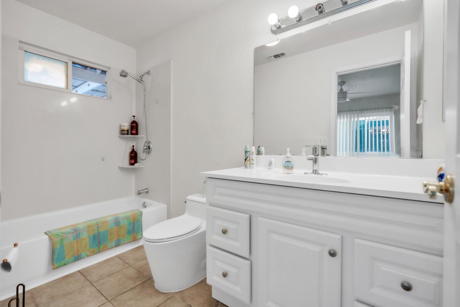 4688 Pacific Avenue Olivehurst, CA 95961 - Photo 33 of 91