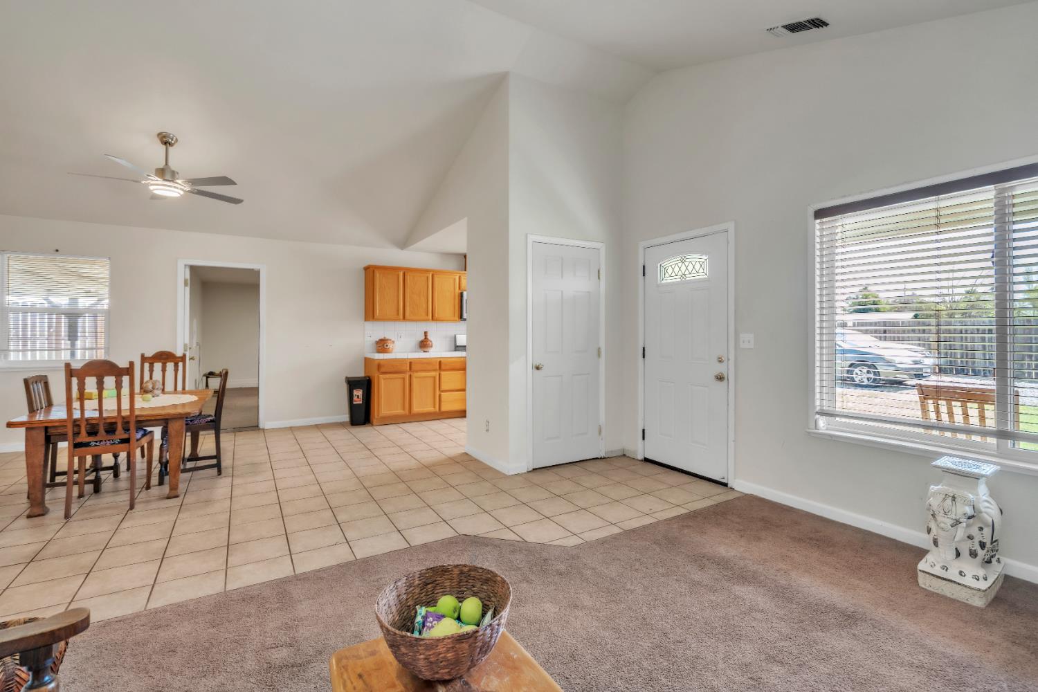 4688 Pacific Avenue Olivehurst, CA 95961 - Photo 83 of 91 a view of livingroom with furniture