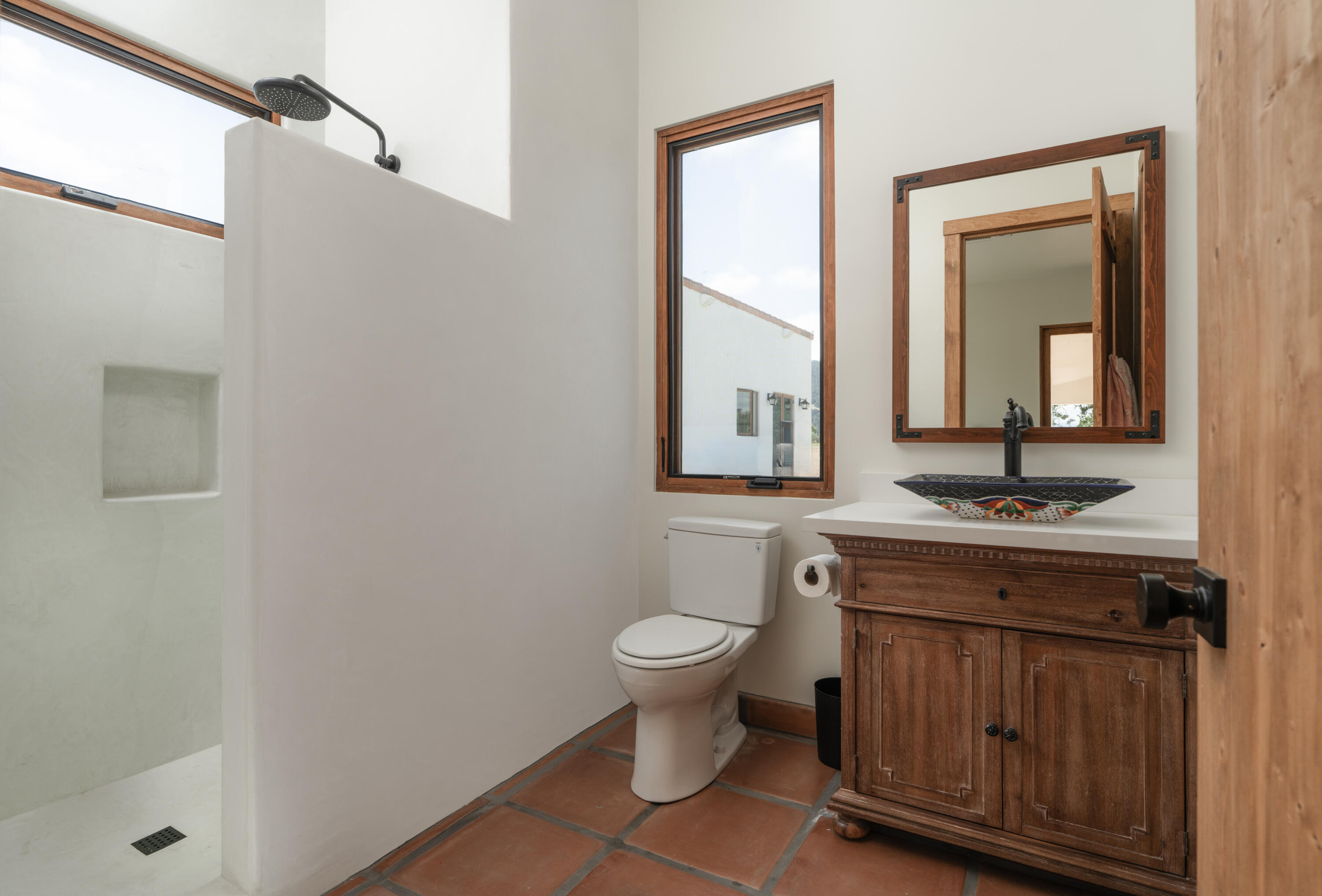 175 White Oak Road Santa Ynez, CA 93460 - Photo 26 of 44 Bedroom 1 Ensuite