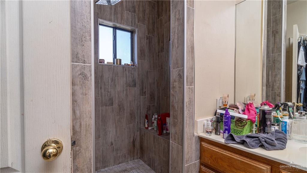 4706 North Trosper Road Mission, TX 78573 - Photo 10 of 15 a view of a hallway and a closet