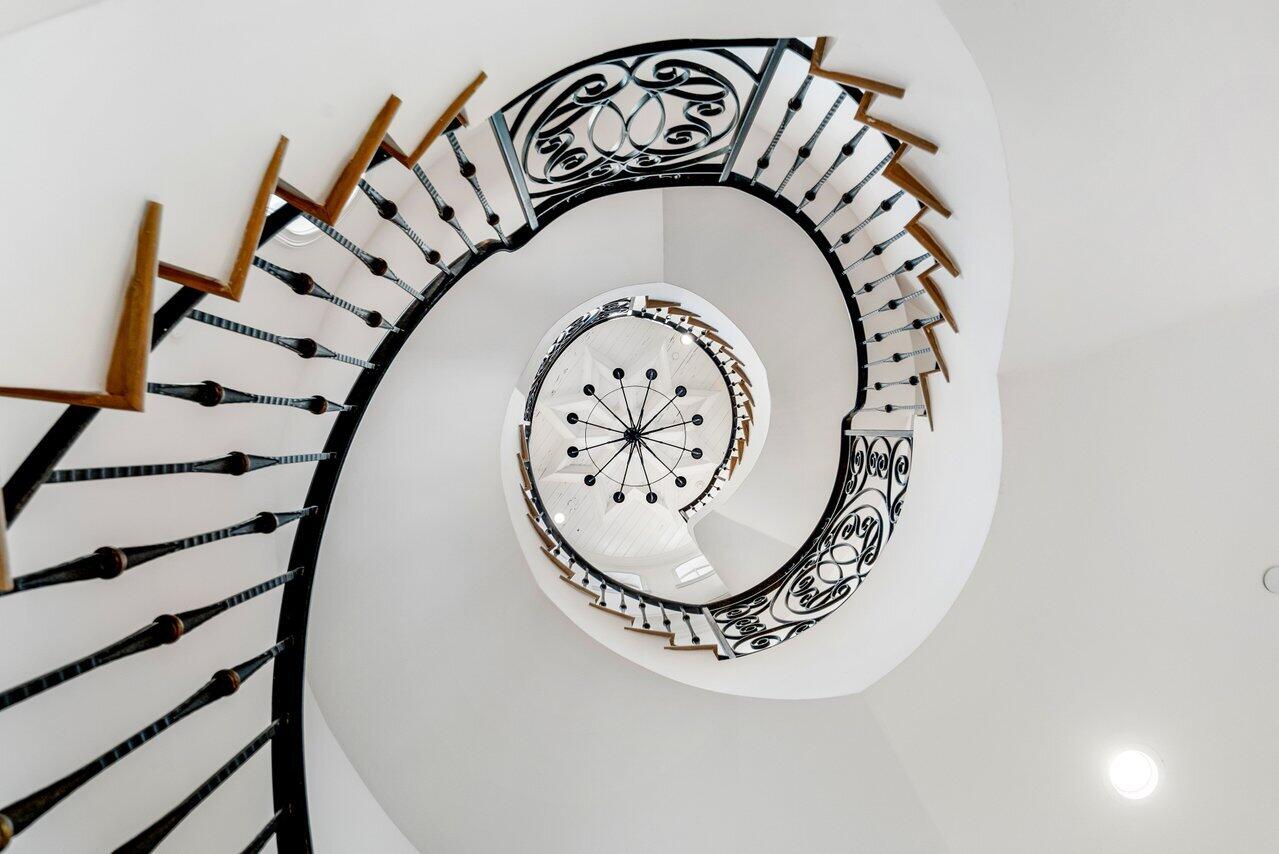 155 Southeast Spanish Trail Boca Raton, FL 33432 - Photo 8 of 20 Spiral Stairs