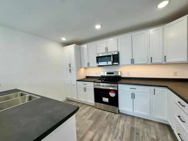 $229,000 | 512 Garfield Street Southeast, Warroad, MN 56763