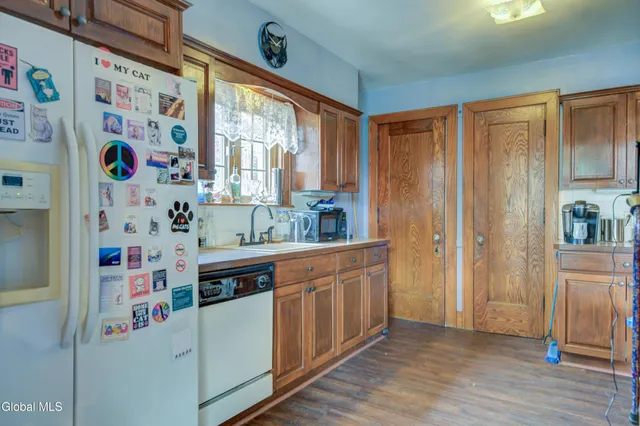 $299,900 | 106 Prindle Avenue, Johnstown, NY 12095