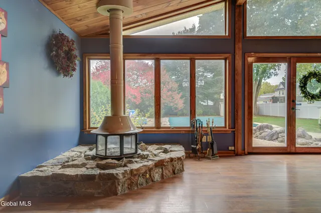 $299,900 | 106 Prindle Avenue, Johnstown, NY 12095