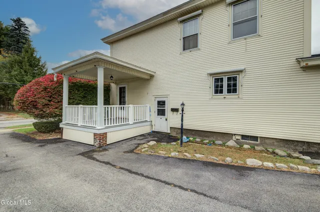 $299,900 | 106 Prindle Avenue, Johnstown, NY 12095