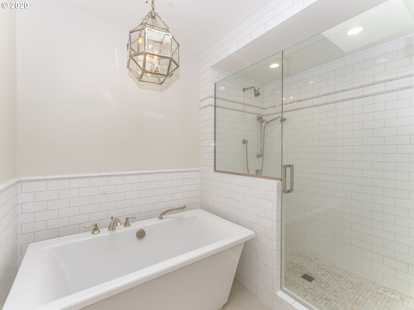 4245 West Bay Road Lake Oswego, OR 97035 - Photo 18 of 32 Gallery Image 18