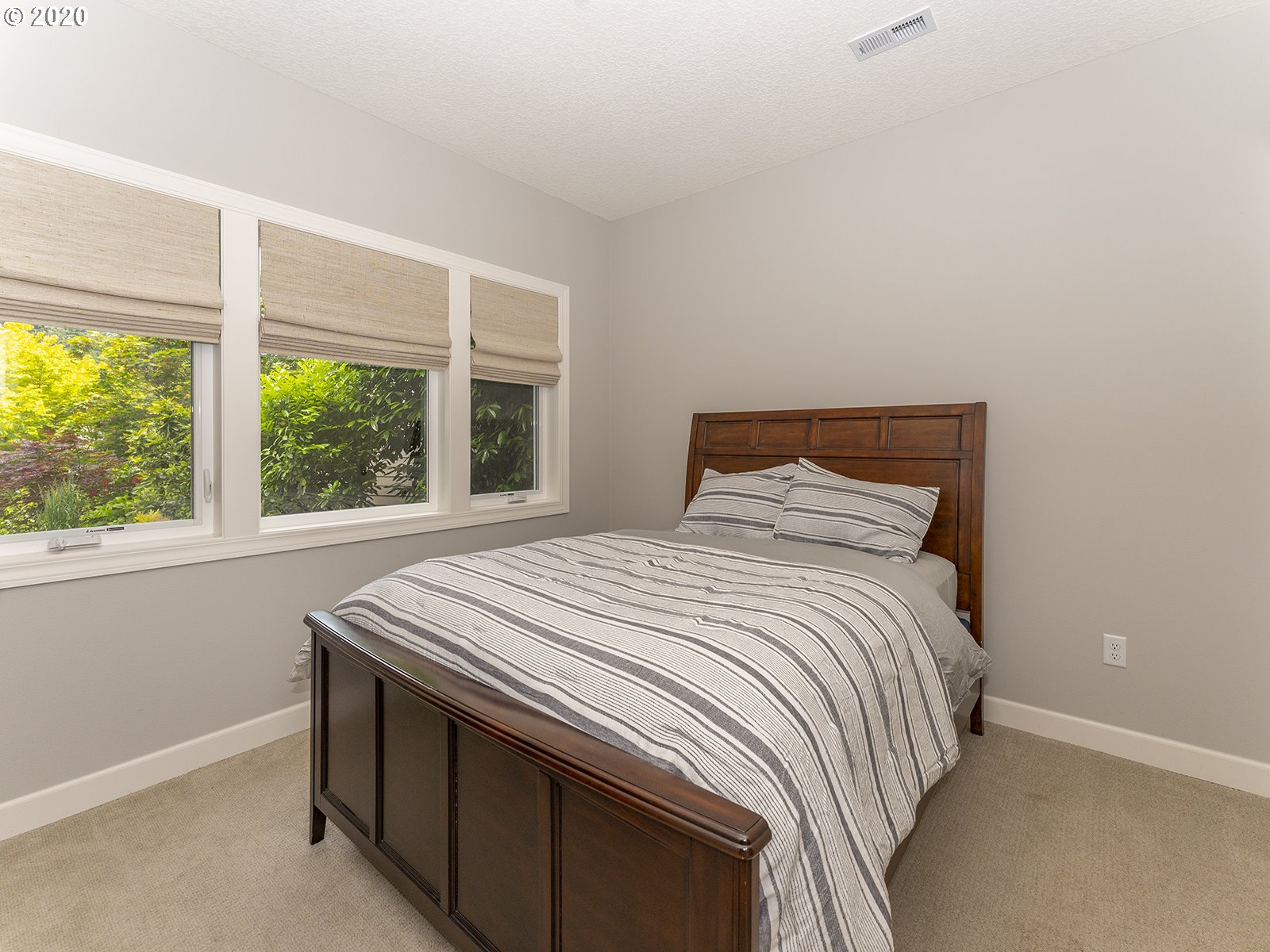 4245 West Bay Road Lake Oswego, OR 97035 - Photo 23 of 32 Gallery Image 23