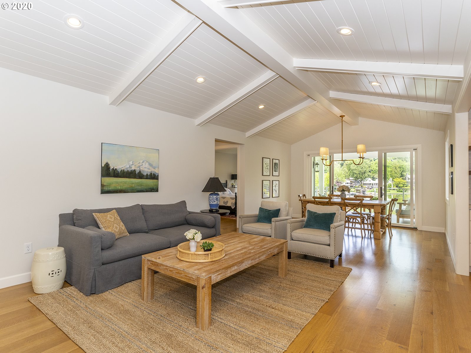 4245 West Bay Road Lake Oswego, OR 97035 - Photo 4 of 32 Gallery Image 4